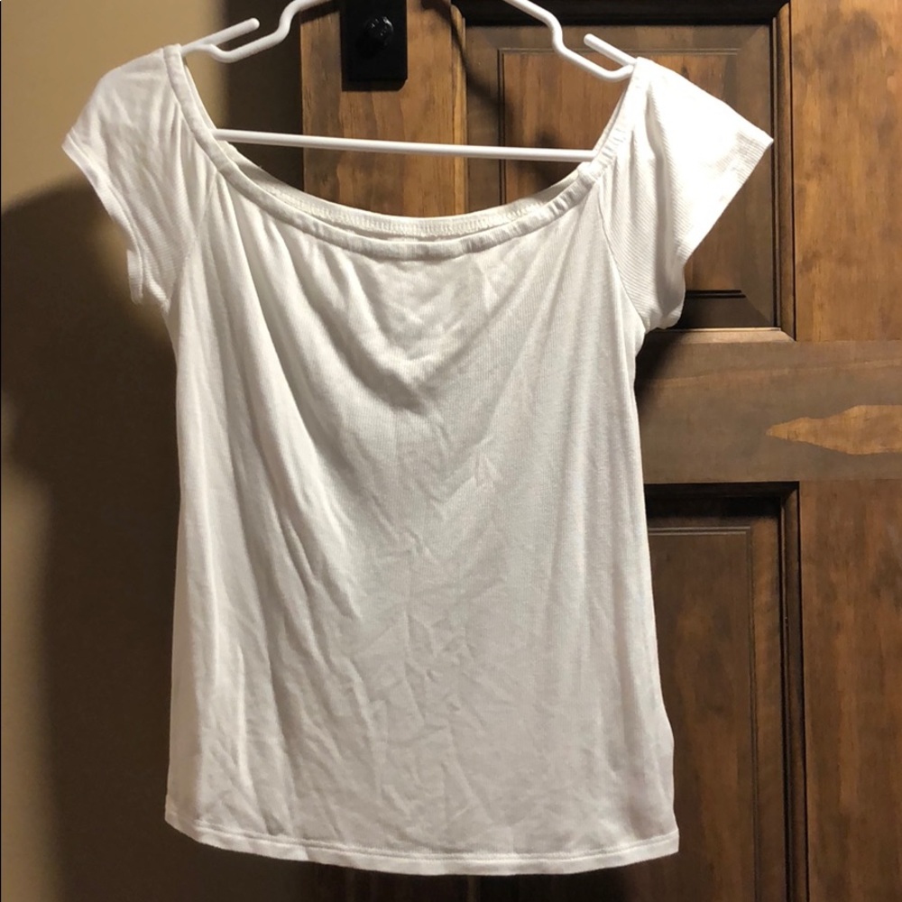 Crop off the shoulder Tee